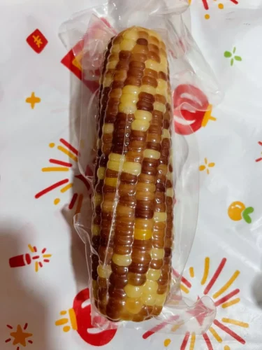 Click to view full screen Shiyue Daotian Glutinous Sticky Corn 十月稻田糯玉米 photo review